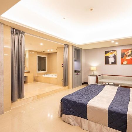 Discovery Motel - Nangang Taipei Eksteriør billede